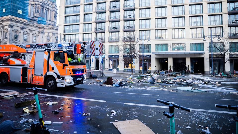 There was speculation that freezing temperatures of down to minus 10 degrees Celsius overnight had caused a crack in the tank, which then exploded under the weight of the water.