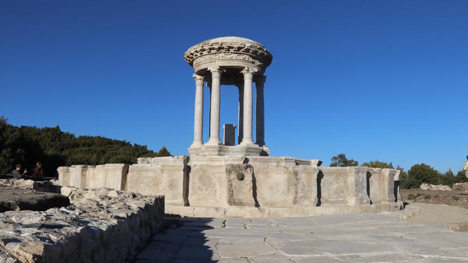 The restoration project was completed with contributions from the Burdur Governorship with an expert team of 17 people, including archaeologists, restorers, and architects.