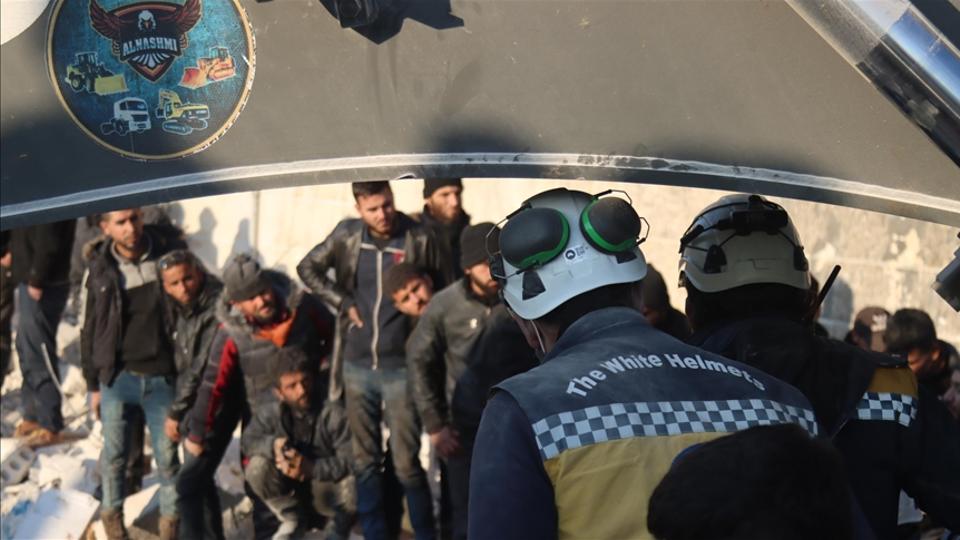 The first United Nations aid made up of six trucks carrying medicines, blankets, tents and UN shelter kits crossed through the Bab al-Hawa crossing from Türkiye into northwest Syria on Thursday.