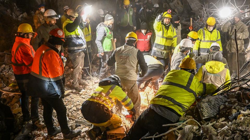Rescuers are resolute to find more survivors as they continue to work in Kahramanmaras despite freezing temperatures.