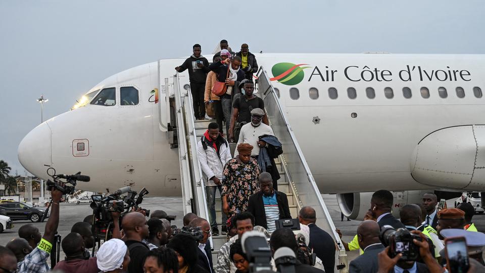 Governments in sub-Saharan Africa have scrambled to bring home hundreds of frightened nationals after a spike in vigilante violence in Tunisia.