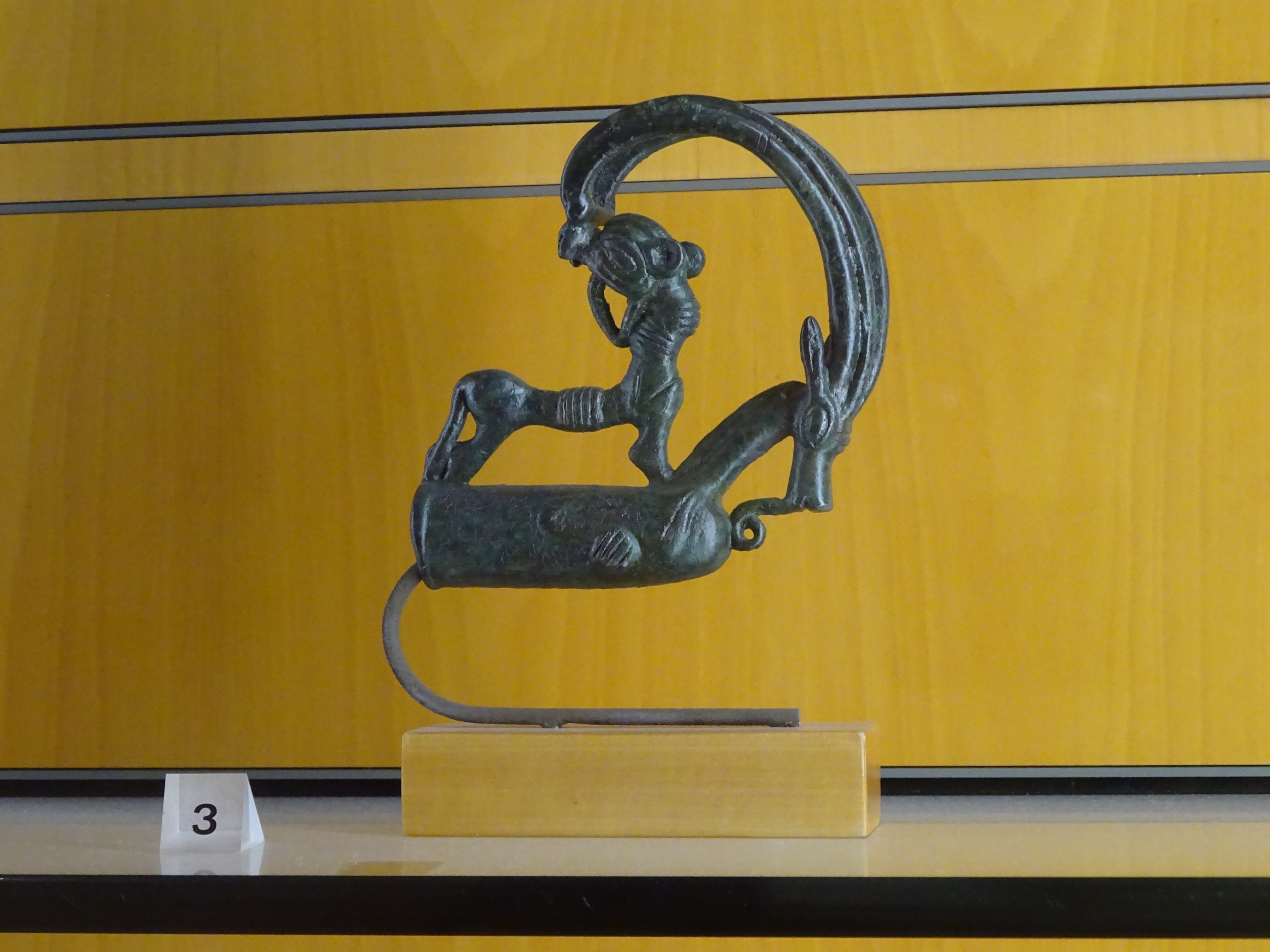 283058 “Handle of a knife sharpener,” Luristan: ninth to eighth centuries B.C., the Fine Arts Museum in Lyon, France. (Photo by A. Peter Dore)