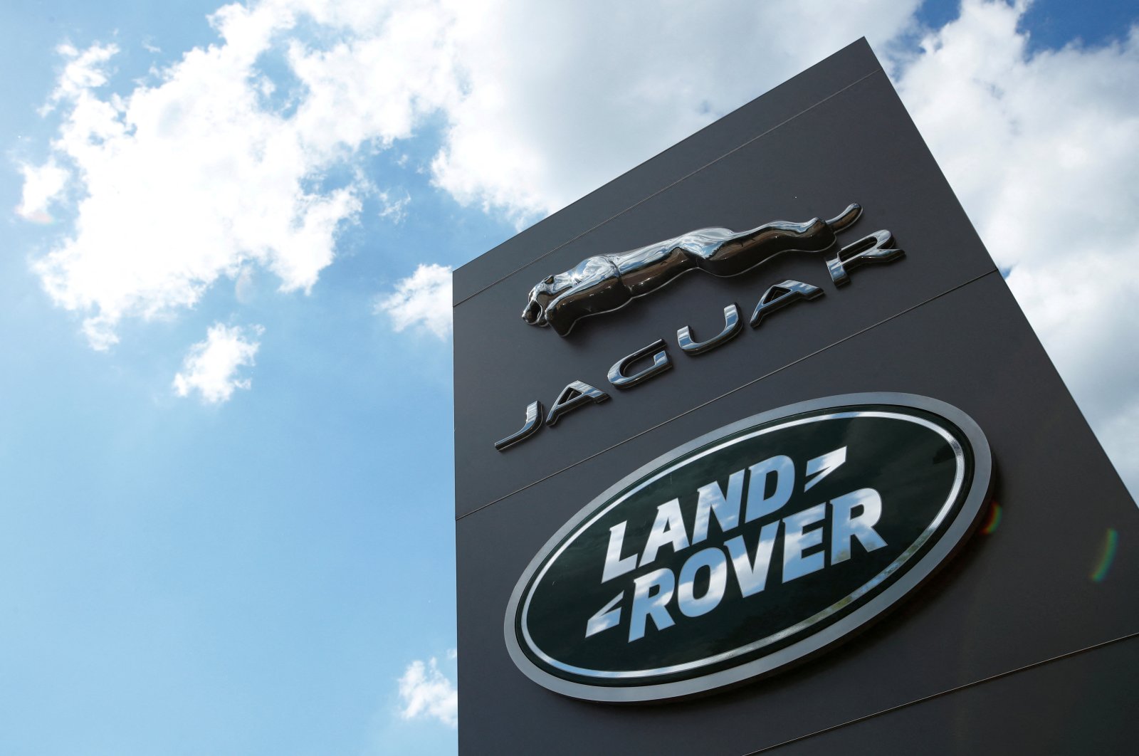 The Jaguar Land Rover logo is seen at a dealership in Milton Keynes, Britain, June 1, 2020. (Reuters Photo)