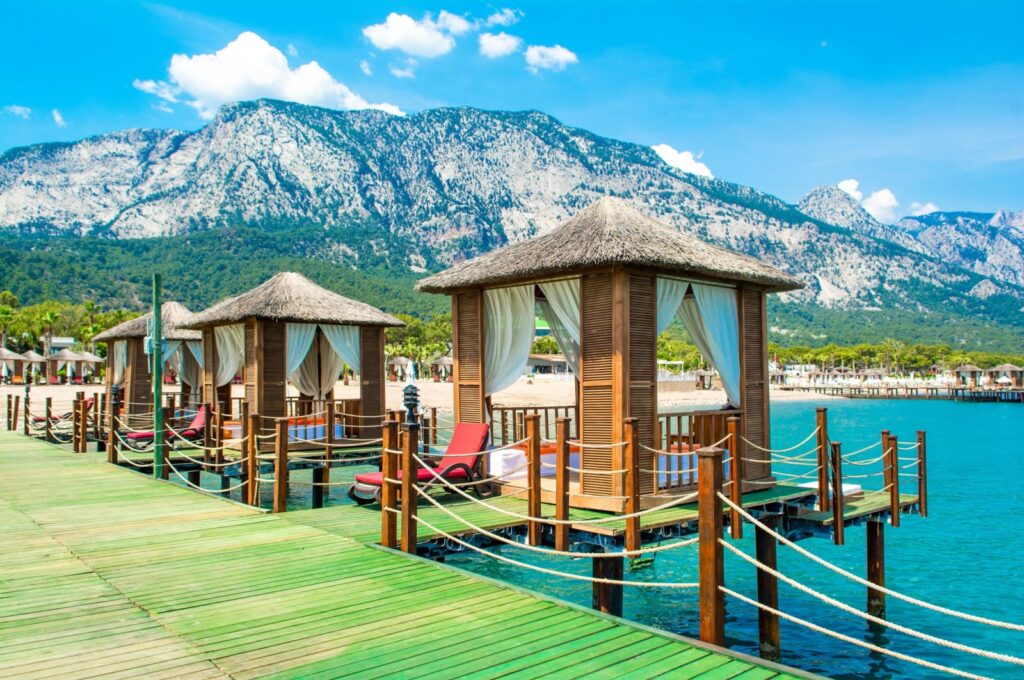 There is new trend of retreats that combine healthy wellness workshops, mindfulness practices with social and relaxing vacations, in Türkiye. (Shutterstock Photo)