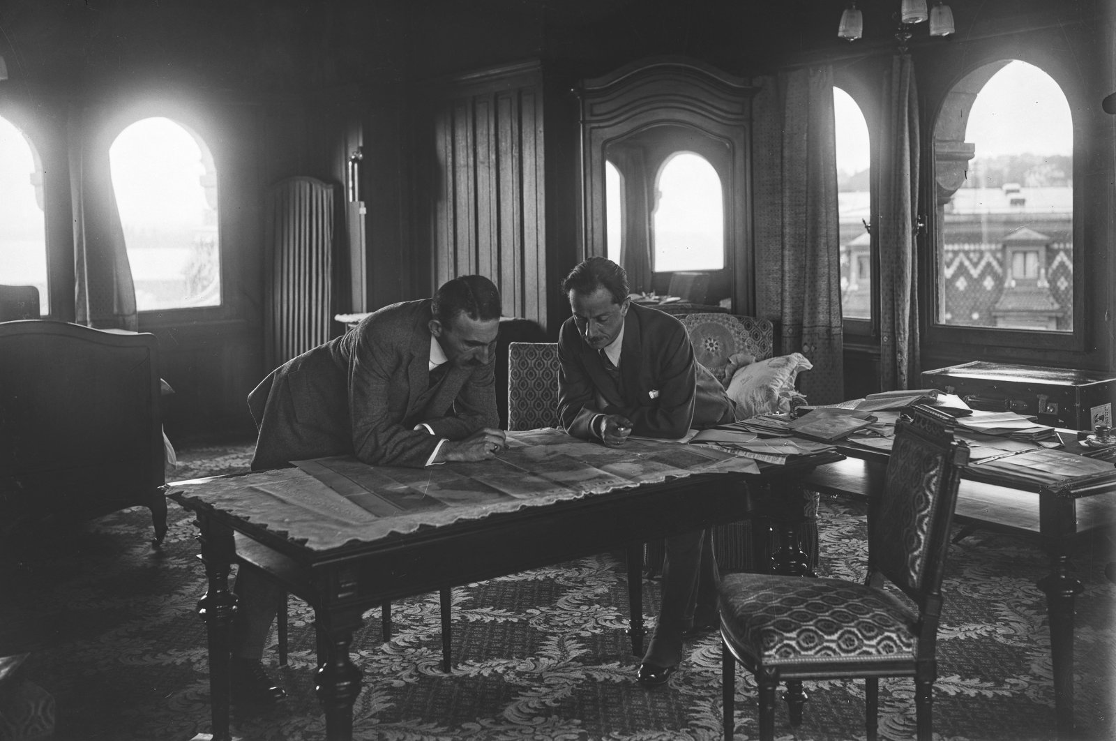 Turkish delegates attend the negotiations of the Treaty of Lausanne, in Lausanne, Switzerland in this undated photo. (Reuters Photo)