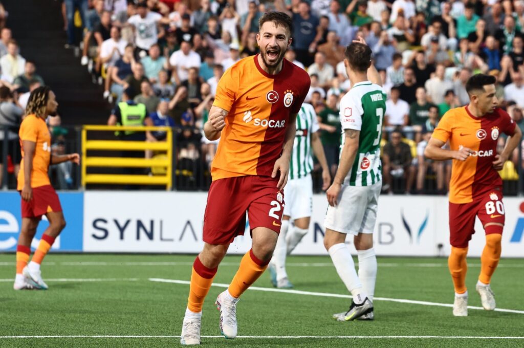 Galatasaray's Halil Dervişoğlu (L) celebrates after scoring against Zalgiris during the UEFA Champions League qualifiers second round first leg, Vilnius, Lithuania, July 25, 2023. (AA Photo)