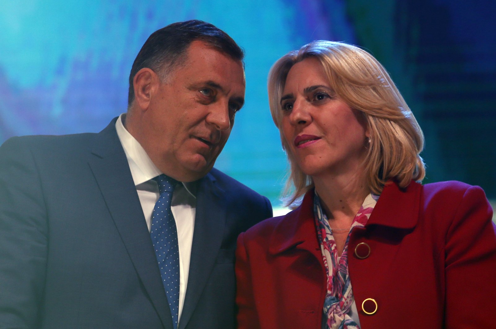 Then-President of the Republika Srpska Milorad Dodik (L) speaks with Zeljka Cvijanovic in Banja Luka, Bosnia-Herzegovina, Oct. 5, 2018. (AP Photo)