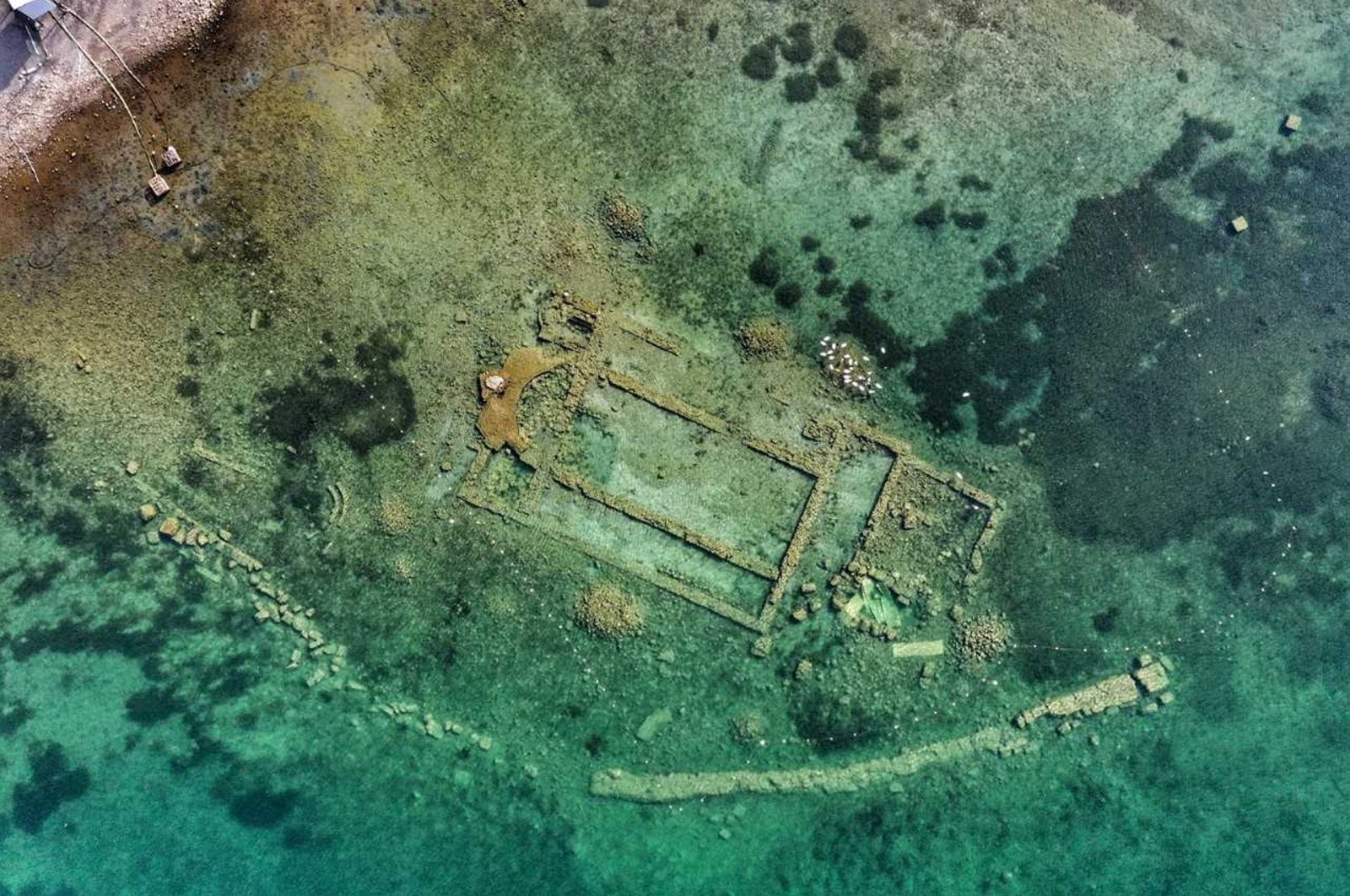 An aerial view of the underwater basilica located in Bursa's Iznik district, northwestern Türkiye, Aug. 3, 2023. (AA Photo)