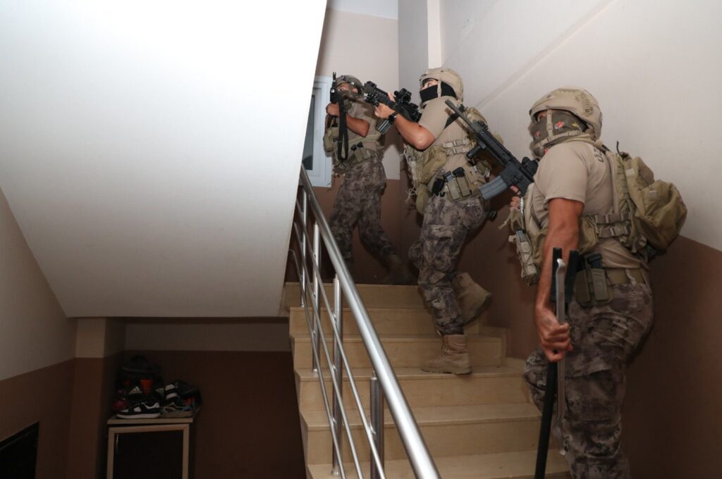 Security forces raid a location during an operation against PKK, in Mersin, southern Türkiye, July 31, 2023. (AA photo)