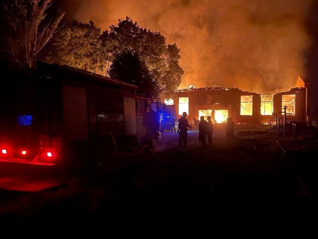 Smoke and flames rise after Ukrainian President Volodymyr Zelenskyy said a Russian-guided aerial bomb hit a blood transfusion center, in the town of Kupiansk, Kharkiv, Ukraine, Aug. 5, 2023. (Reuters Photo)