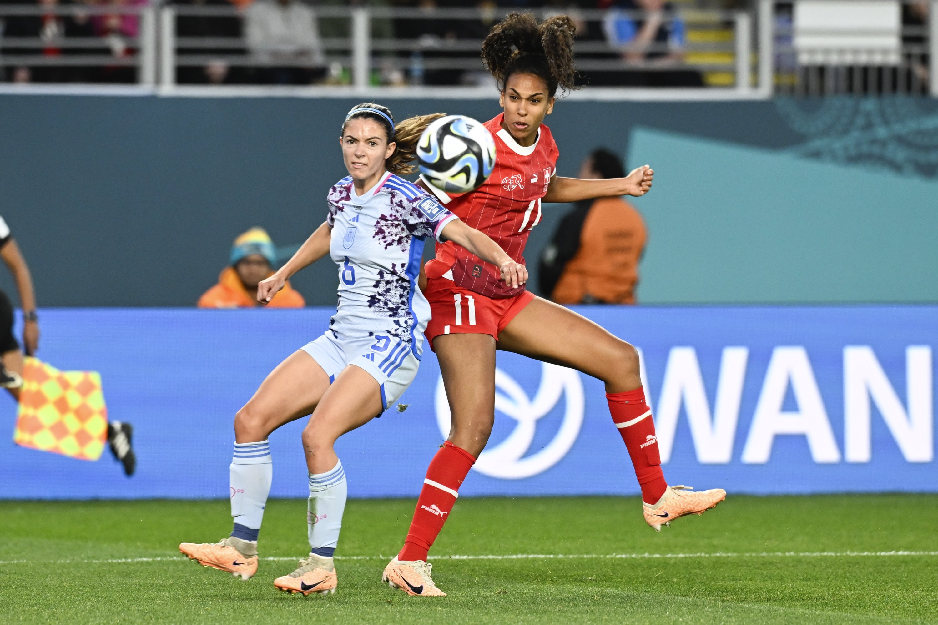 286669 Switzerland's Coumba Sow (R) tin action with Spain's Aitana Bonmati during the Women's World Cup match at Eden Park, Auckland, New Zealand, Aug. 5, 2023. (AP Photo)