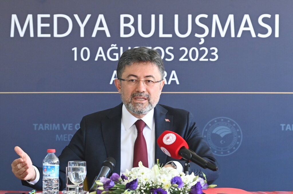 Agriculture and Forestry Minister Ibrahim Yumaklı speaks at the Atatürk Forest Farm and Zoo (AOÇ) in the capital Ankara, Türkiye, Aug. 10, 2023 (Courtesy of the Ministry of Agriculture and Forestry )