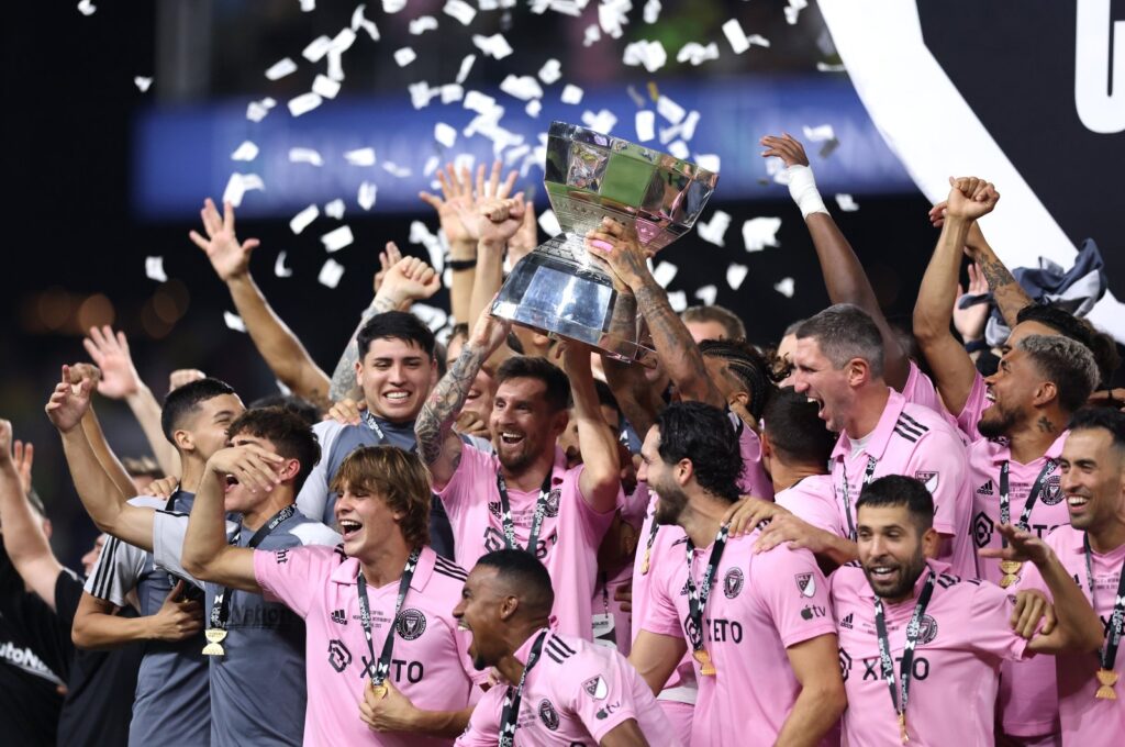 Inter Miami's Lionel Messi hoists the trophy with his teammates after defeating Nashville SC to win the Leagues Cup 2023 final at GEODIS Park, Nashville, U.S., Aug. 19, 2023. (Getty Images Photo)
