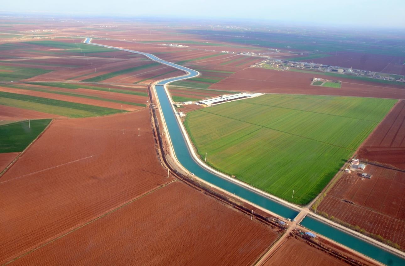 An aerial view of Mardin-Ceylanpınar canal in southern Türkiye, Aug. 20, 2023. (DHA Photo)