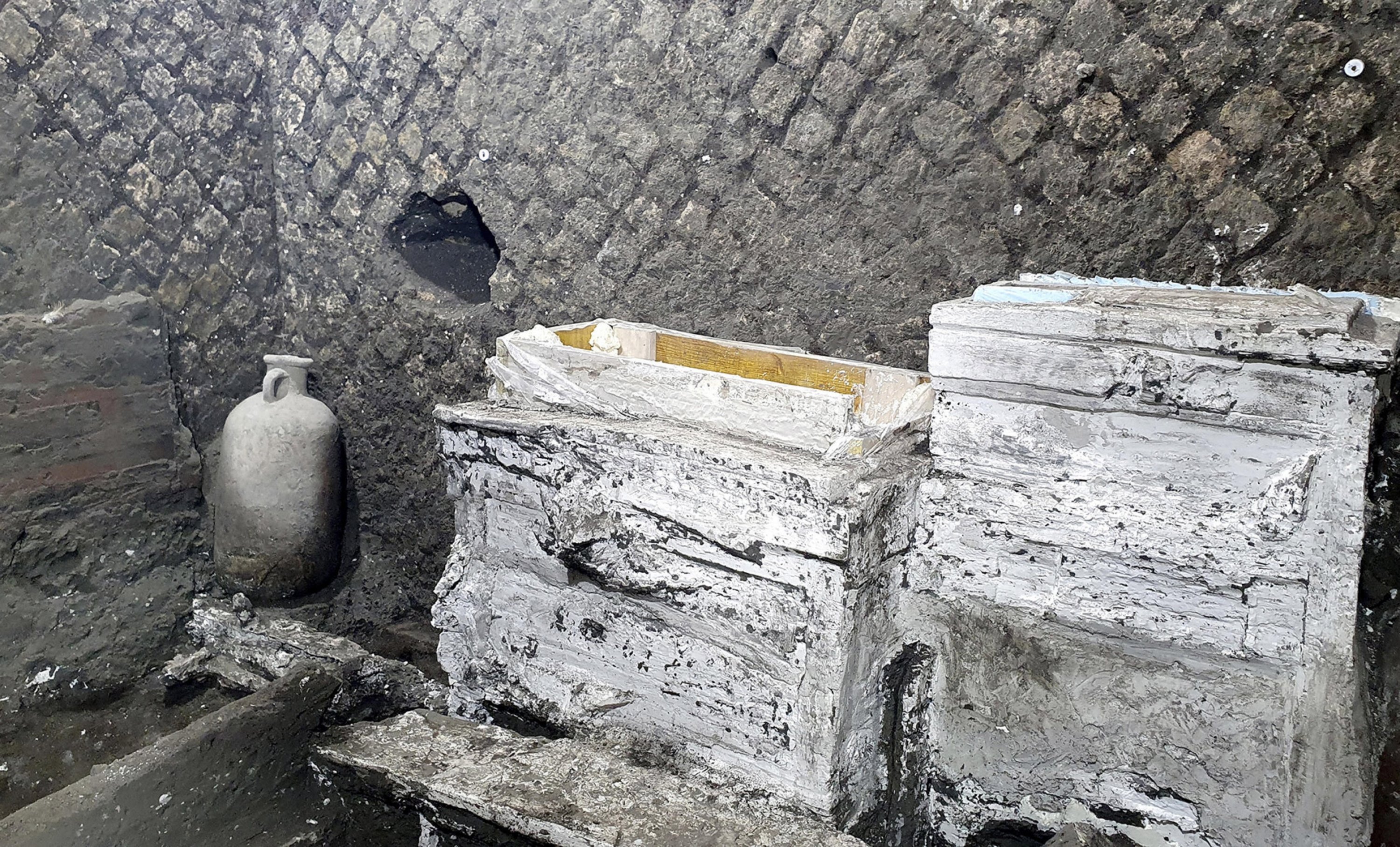 288310 A handout photo made available by the Italian Culture Ministry shows some sideboards that kept some work tools and an amphora in a room assigned to the slaves found in Civita Giuliana, a suburb of the ancient city of Pompeii, Italy, Aug. 20, 2023. (EPA Photo)