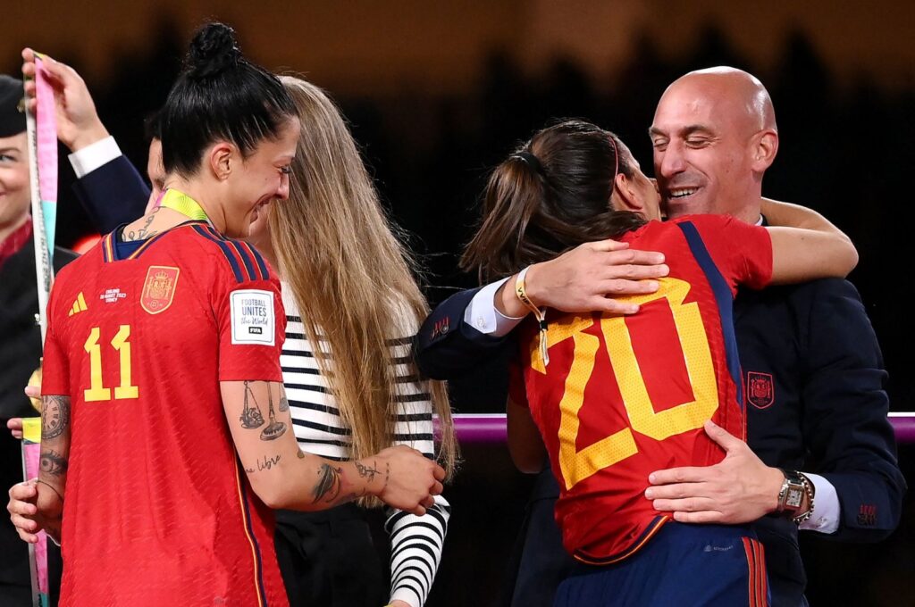 Spain's defender (2nd R) Rocio Galvez is congratulated by Royal Spanish Football Federation President Luis Rubiales (R) next to Jennifer Hermoso after winning the Women's World Cup final football match against England at Stadium Australia, Sydney, Australia, Aug. 20, 2023. (AFP Photo)