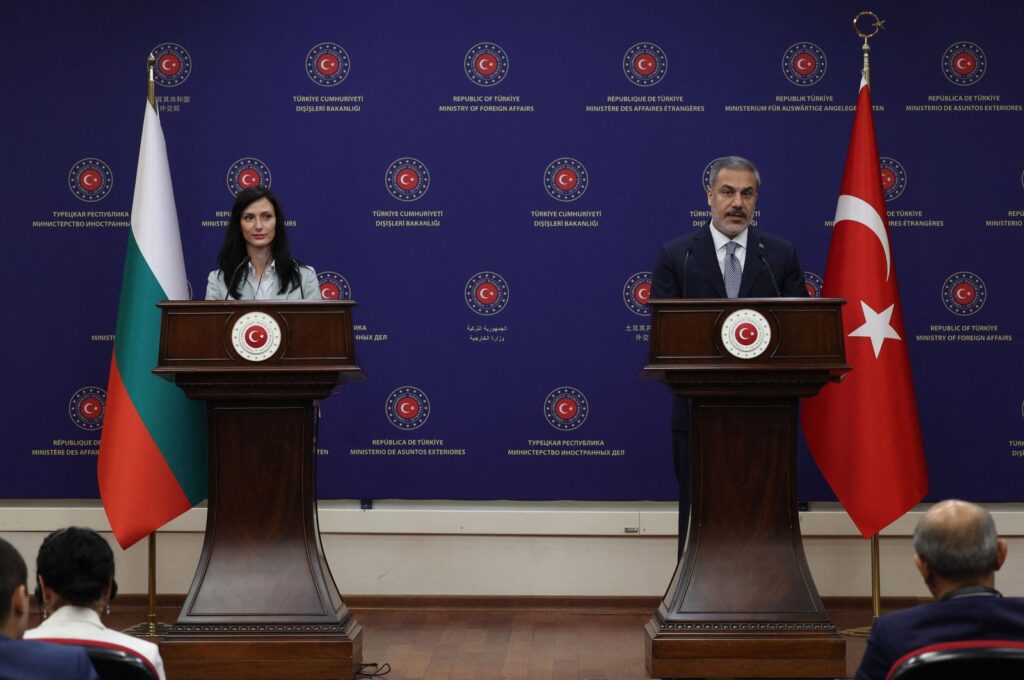 Foreign Minister Hakan Fidan (R) and Bulgarian FM Mariya Gabriel hold a news conference in the capital Ankara, Türkiye, Aug. 22, 2023. (AFP Photo)