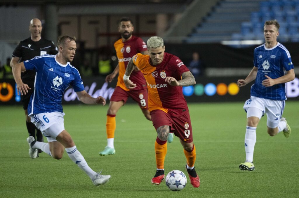 Galatasaray's Mauro Icardi drives the ball during the UEFA Champions League playoffs tie against Molde, Molde, Norway, Aug. 23, 2023. (AA Photo)