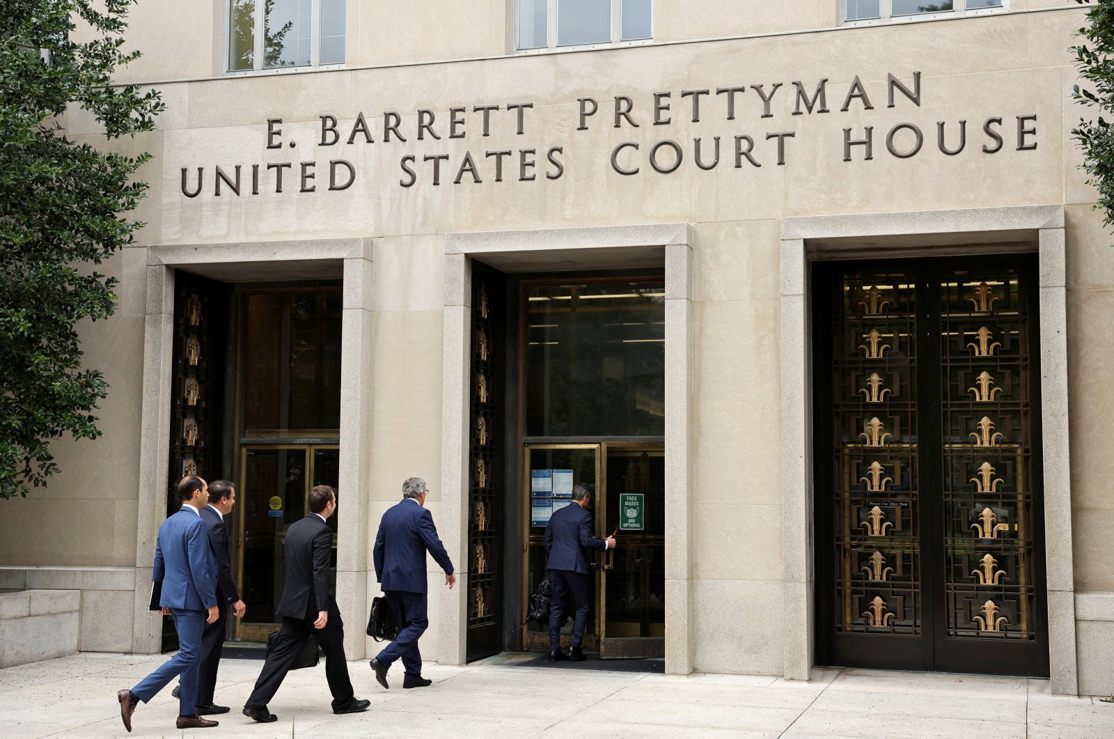 Attorneys arrive to represent former U.S. President Donald Trump at a hearing in the U.S. Justice Department's federal criminal case against Trump, at U.S. District Court in Washington, U.S., Aug. 28, 2023. (Reuters Photo)