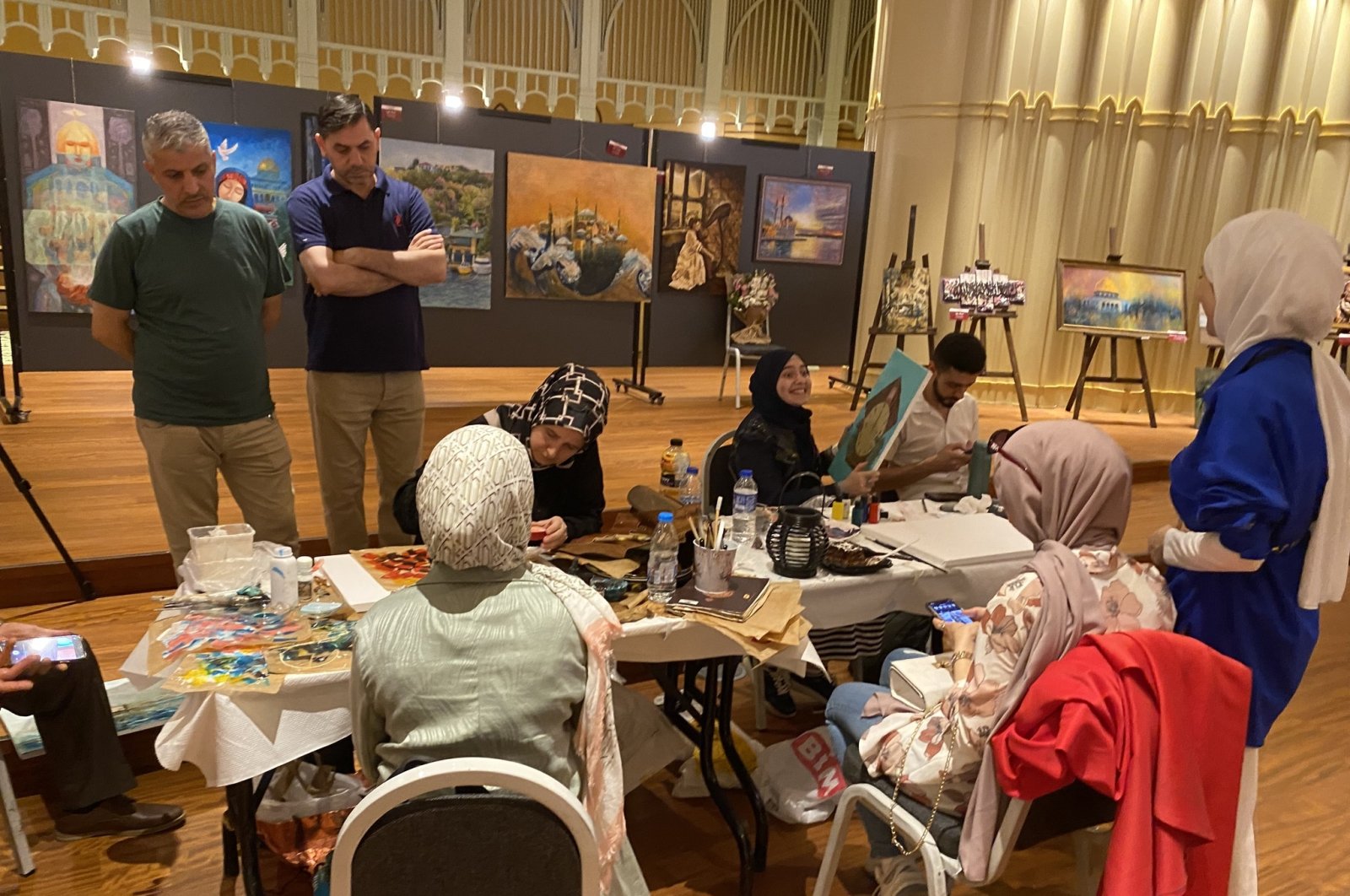 Seventy-five artists from Türkiye and diverse Arab nations come together at Turkish-Arab Art Forum, Istanbul, Türkiye. (Photo by Mohamad Alhoussain)