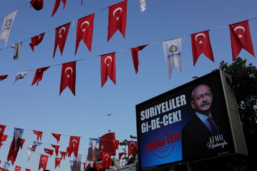 An election campaign billboard of Kemal Kılıçdaroğlu, presidential candidate of the opposition alliance, with a slogan that reads "Syrians will go!", is pictured, ahead of the May 28 presidential runoff vote, in Istanbul, Türkiye, May 25, 2023. (Reuters Photo)