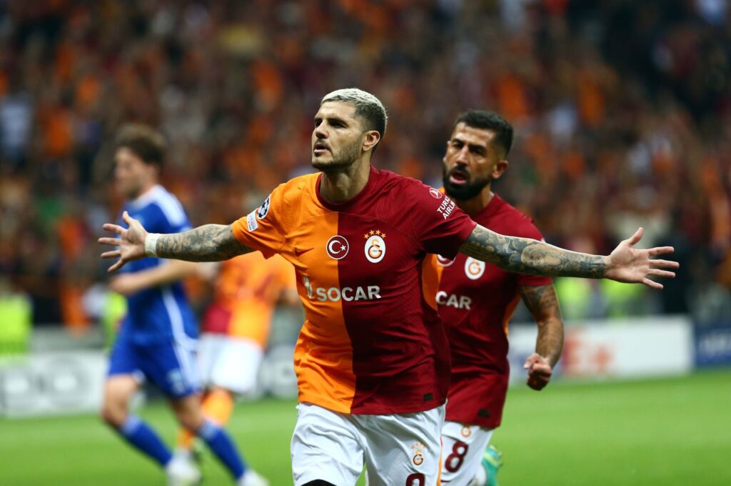 Galatasaray's Mauro Icardi celebrates after scoring the penalty against Molde during the UEFA Champions League playoffs match at the RAMS Park, Istanbul, Türkiye, Aug. 29, 2023. (DHA Photo)