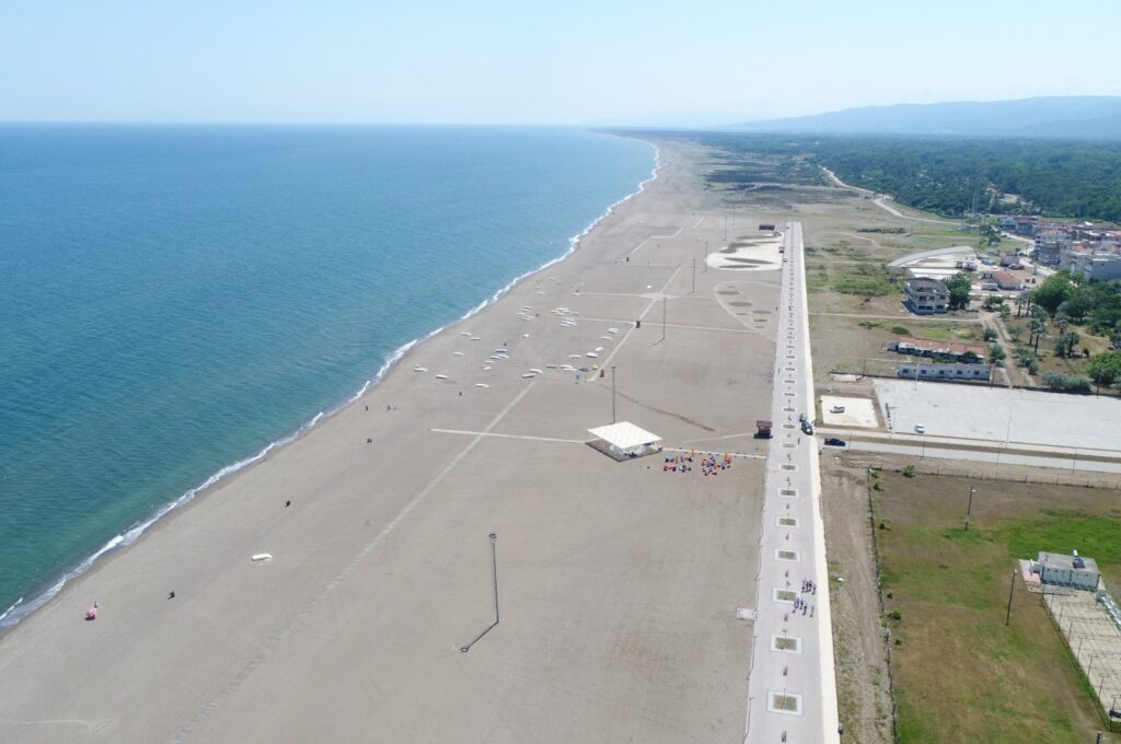 An aerial view of Marmara coast in Bursa, Türkiye, Sept. 8, 2023. (IHA Photo)