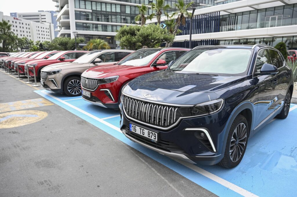 T10Xs, fully electric SUV models of Türkiye's first domestic car brand, Togg, parked near a showroom in Istanbul, Türkiye, Aug. 16, 2023. (AA Photo)