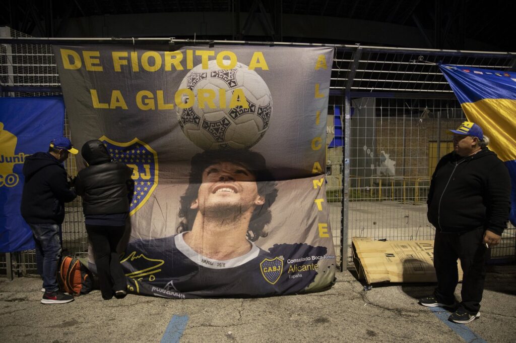 Boca Juniors fans pay respect to the late Diego Maradona's picture, Argentina, Nov. 25, 2023. (AA Photo)