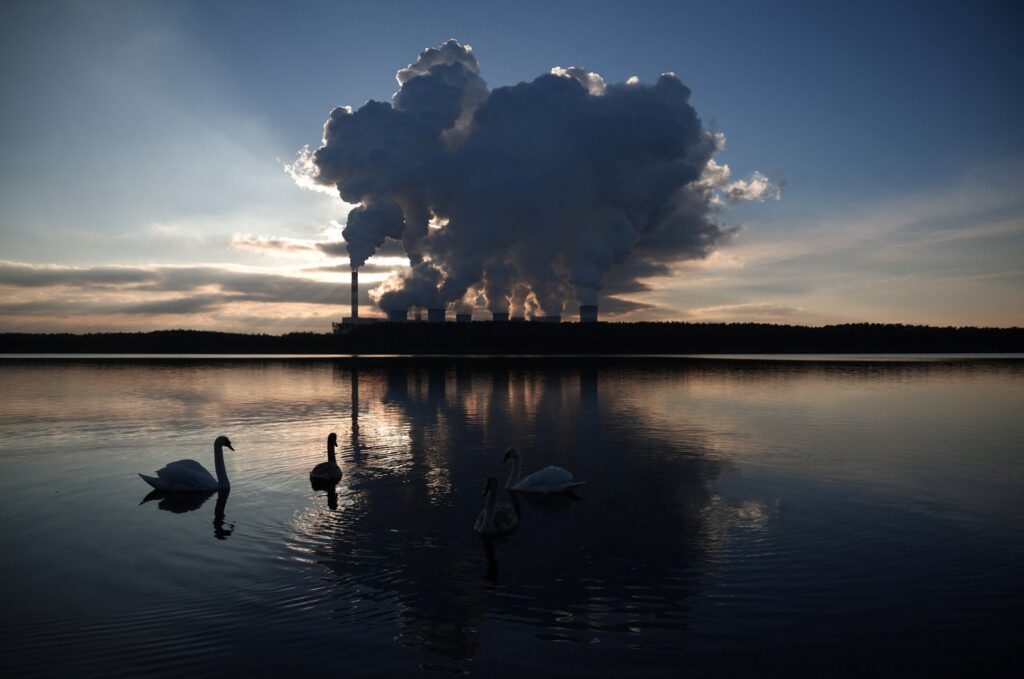 Smoke and steam billow from Belchatow Power Station, Europe's largest coal-fired power plant powered by lignite, operated by Polish utility PGE, Rogowiec, Poland, Nov. 22, 2023. (Reuters Photo)