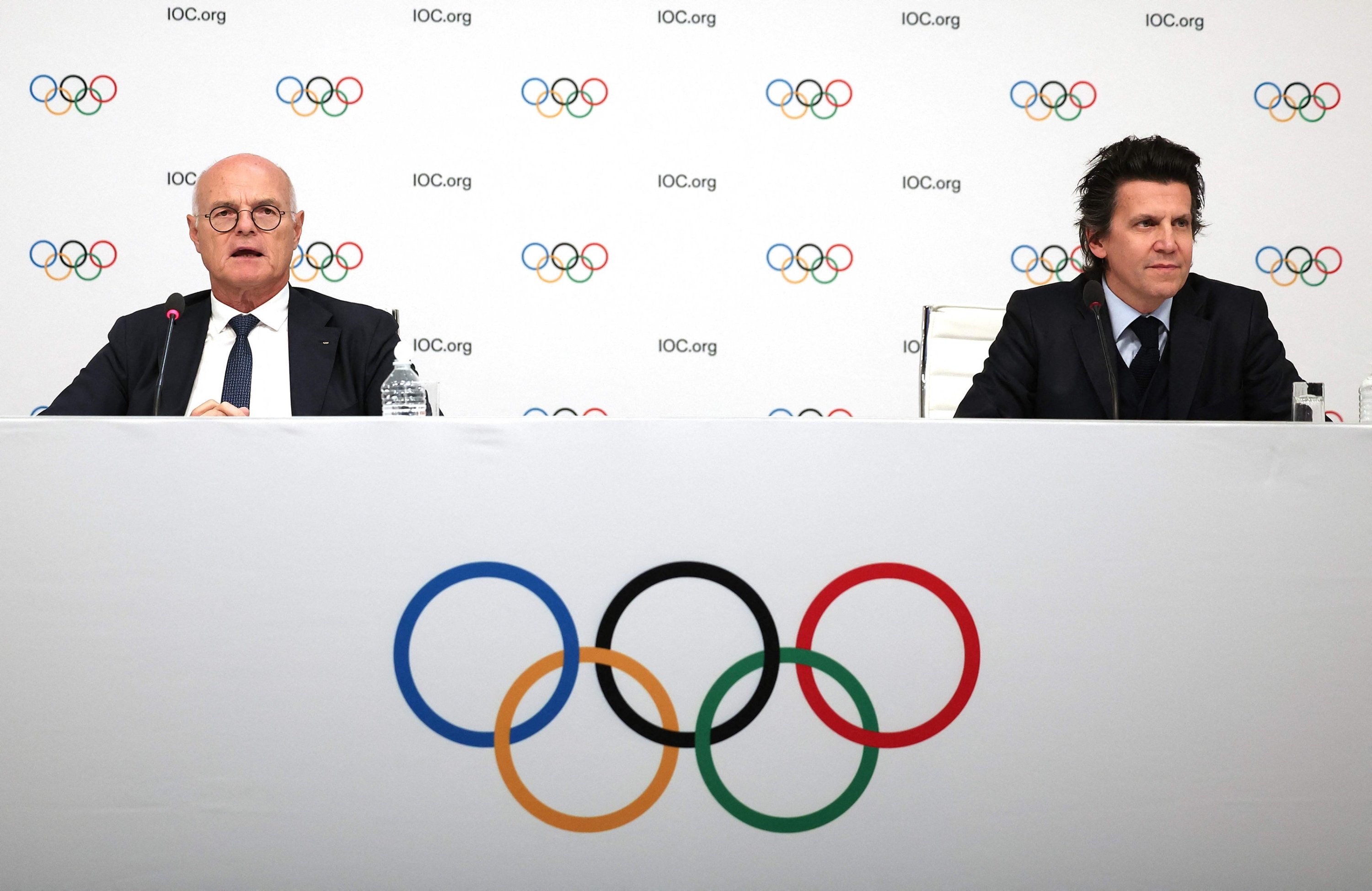 303535 IOC member and Advisory Board Member Karl Stoss of Austria (L) and Olympic Games Executive Director Christophe Dubi attend a press conference after an International Olympic Committee (IOC) Executive Board committee meeting, Paris, France, Nov. 29, 2023. (AFP Photo)