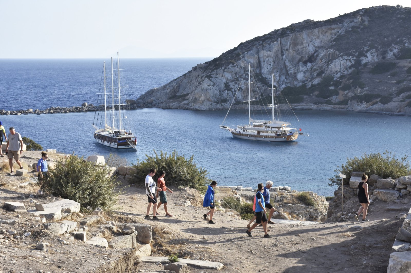 Tourists are seen walking at the Lycian Way, famous for hiking, Fethiye, southwestern Türkiye, Nov. 15, 2023. (AA Photo)
