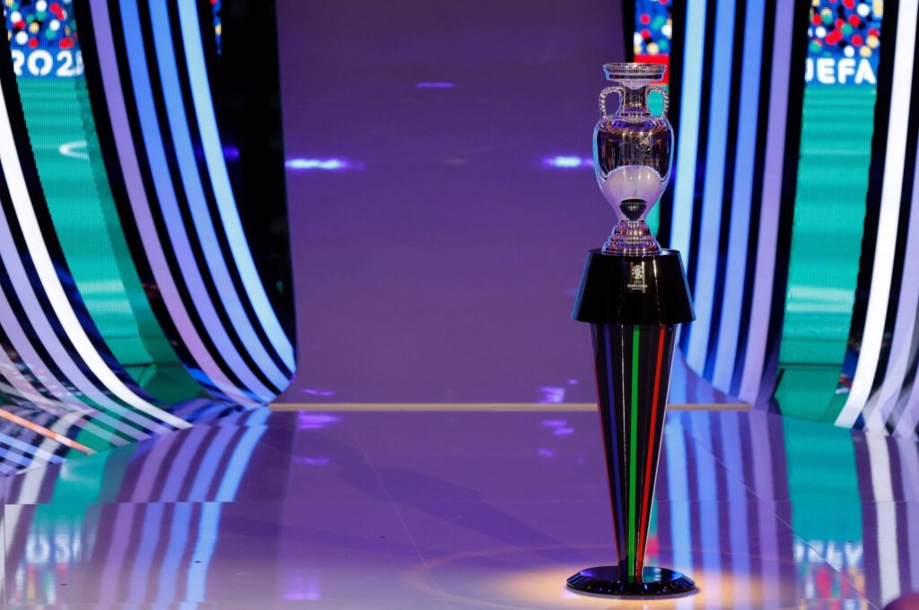 The trophy stands on the stage during the final draw for the UEFA Euro 2024 in Hamburg, Germany, Dec. 2, 2023. (AFP Photo)