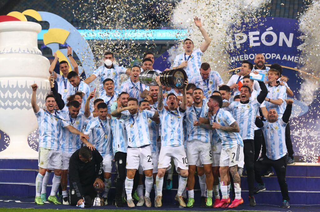 Argentina players celebrate after winning the final of Copa America Brazil 2021 against Brazil at Maracana Stadium, Rio de Janeiro, Brazil, July 10, 2021. (Getty Images Photo)