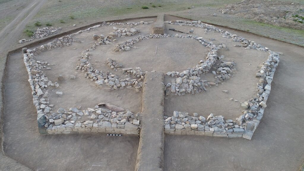 Kazakh archaeologists have unearthed a kurgan, a hexagonal-shaped burial mound, constructed 3,800 years ago in East Kazakhstan. (Photo courtesy of TRT)