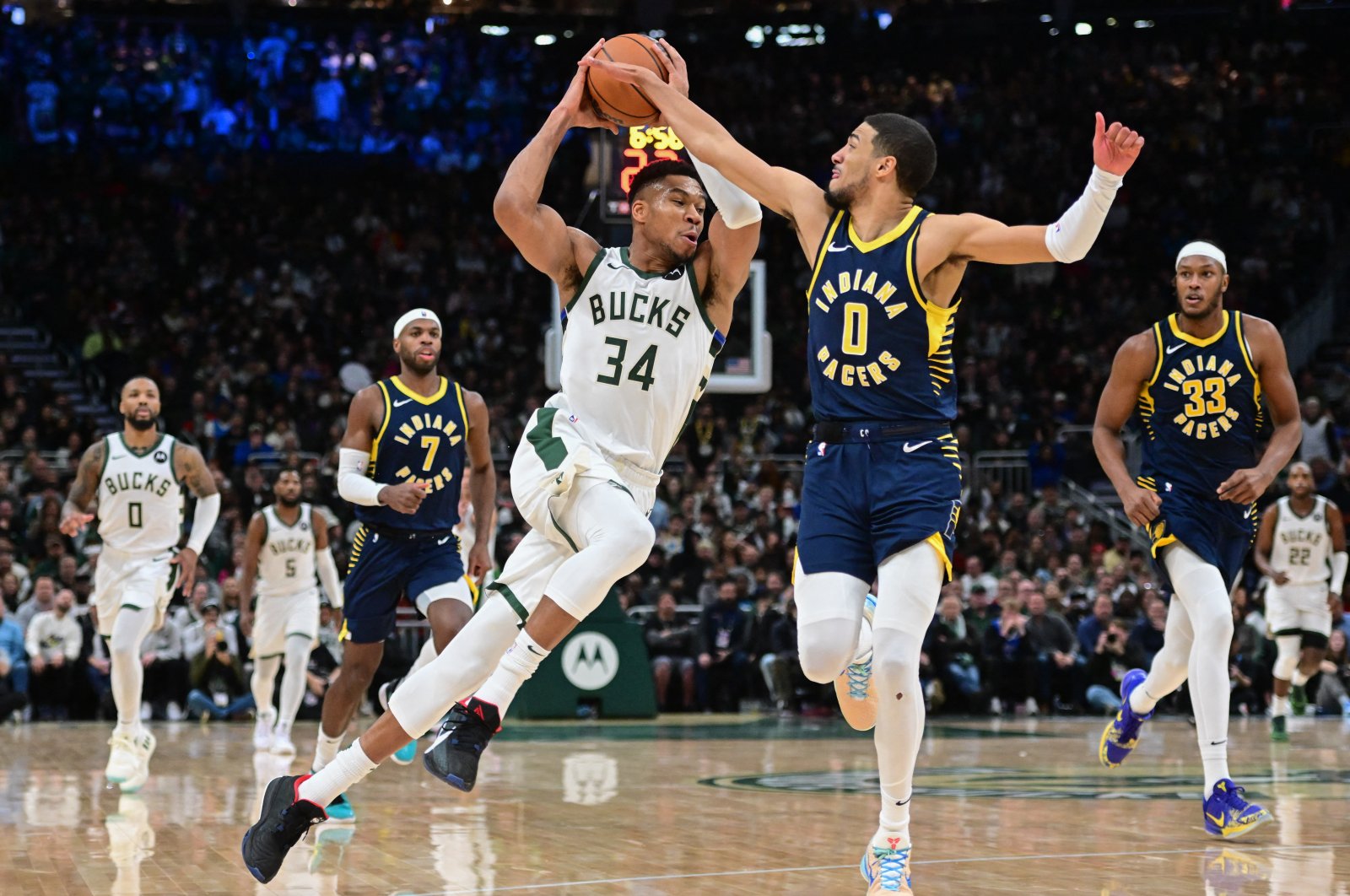 Milwaukee Bucks forward Giannis Antetokounmpo (L) drives for the basket against Indiana Pacers guard Tyrese Haliburton in an NBA game, Milwaukee, Wisconsin, U.S., Dec. 13, 2023. (Reuters Photo)