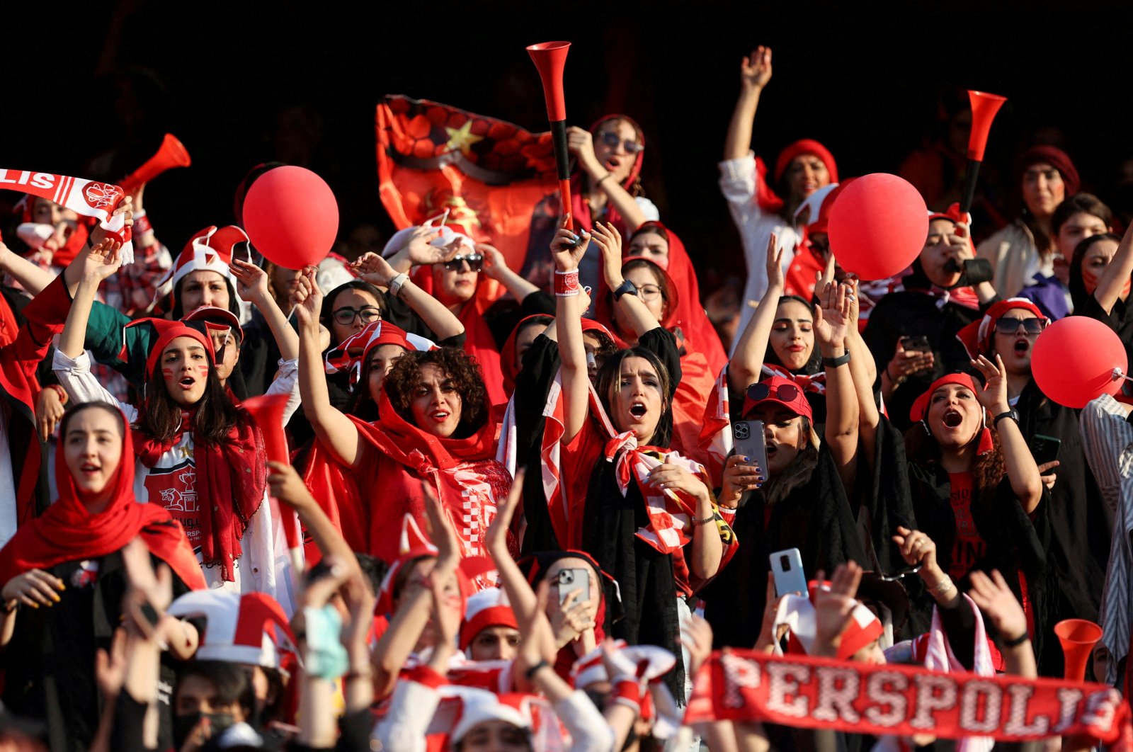 Persepolis team fans cheer at a Sanat Naft-e Abadan match in Iran's Premier League at Azadi stadium, Tehran, Iran, Aug. 31, 2022. (Reuters Photo)