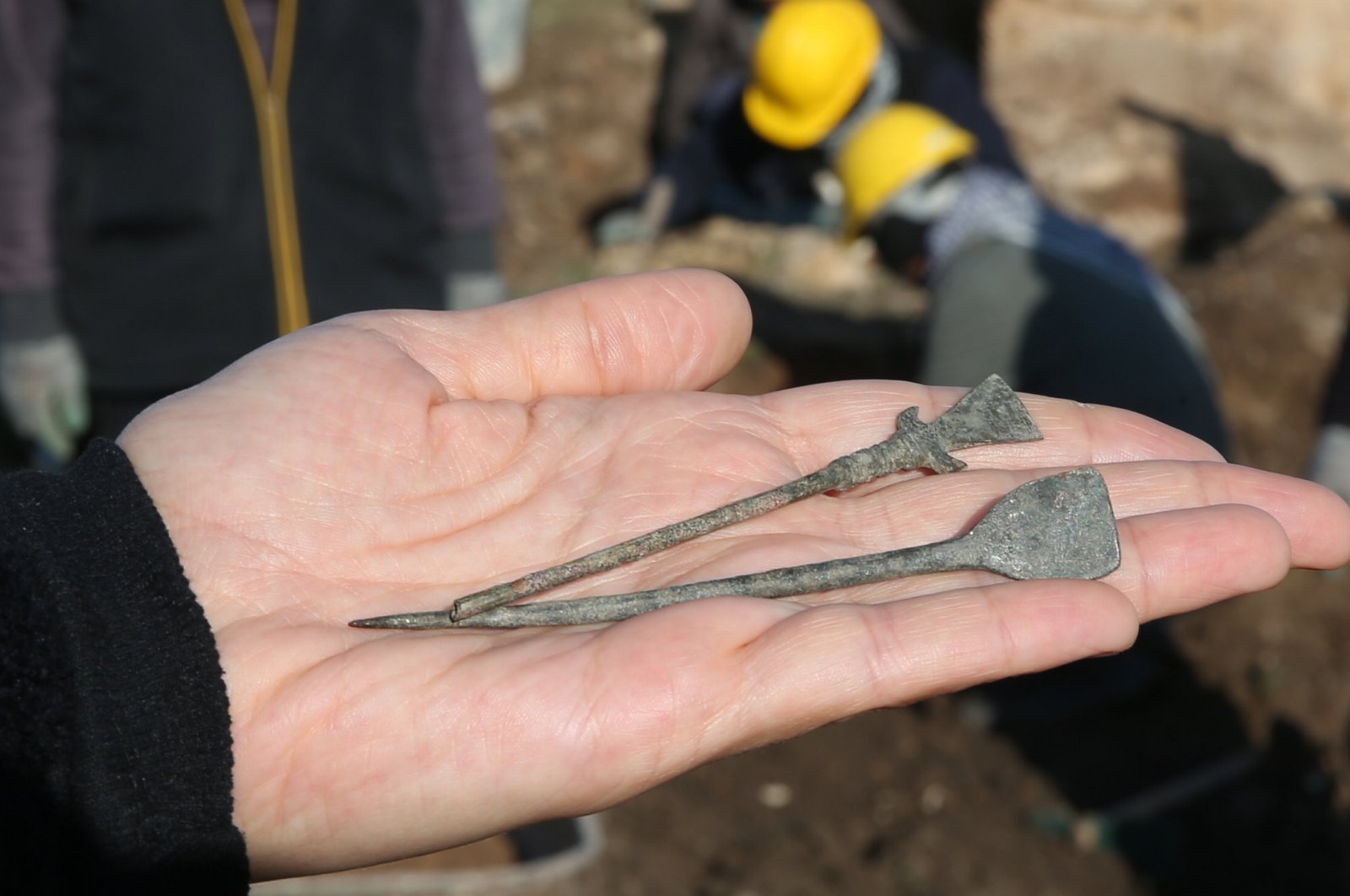 Surgical instruments dating back 1800 years were found in Zerzevan Castle in the Çınar district of Diyarbakır, Türkiye. Dec.19, 2023. (AA Photo)