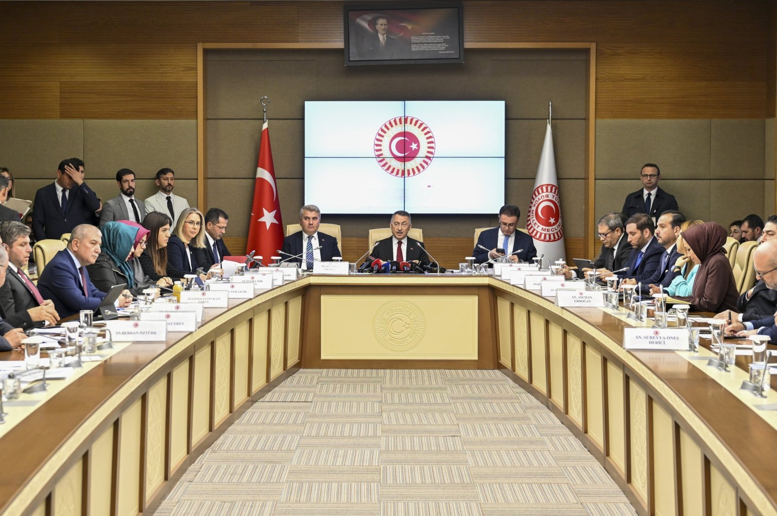 Parliament's foreign affairs commission head Fuat Oktay chairs a meeting in Ankara, Türkiye, Nov. 16, 2023. (AA File Photo)