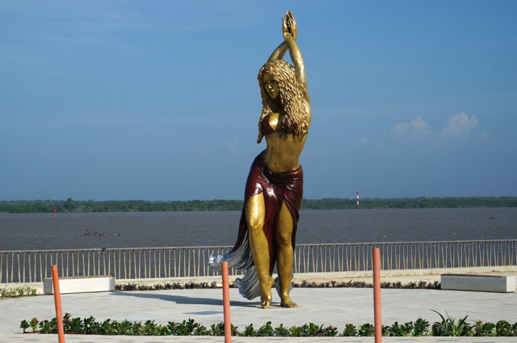 A view of a statue of Colombian singer Shakira at the Malecon in Barranquilla, Colombia, Dec. 26, 2023. (AFP Photo)