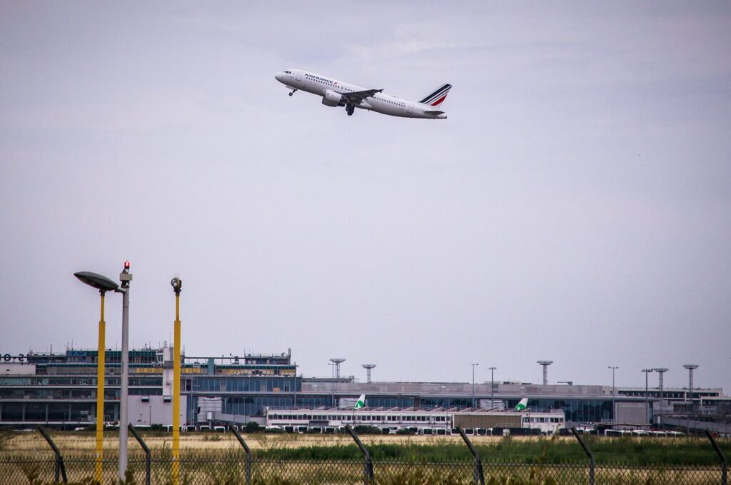 An Air France aircraft takes off at Orly Airport, near Paris, France, June 26, 2020. (EPA File Photo)