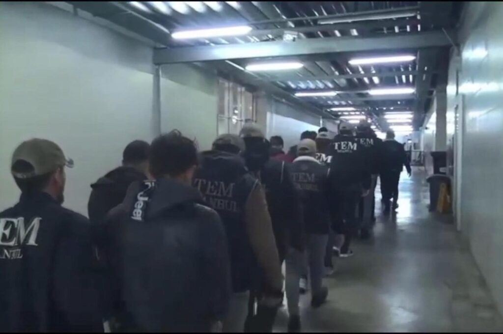 Counterterrorism police accompany captured suspects, Istanbul, Türkiye, Jan. 2, 2024. (DHA Photo)