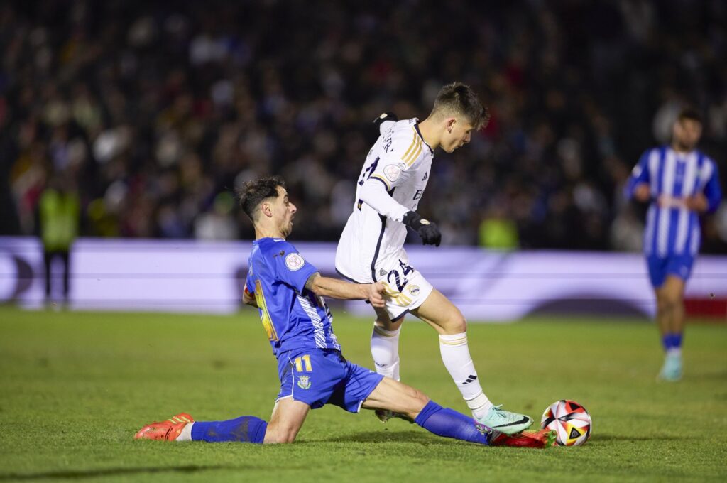 Real Madrid's Arda Güler (R) in action during the Copa Del Rey match against Arandina, Burgos, Spain, Jan. 6, 2024. (AA Photo)