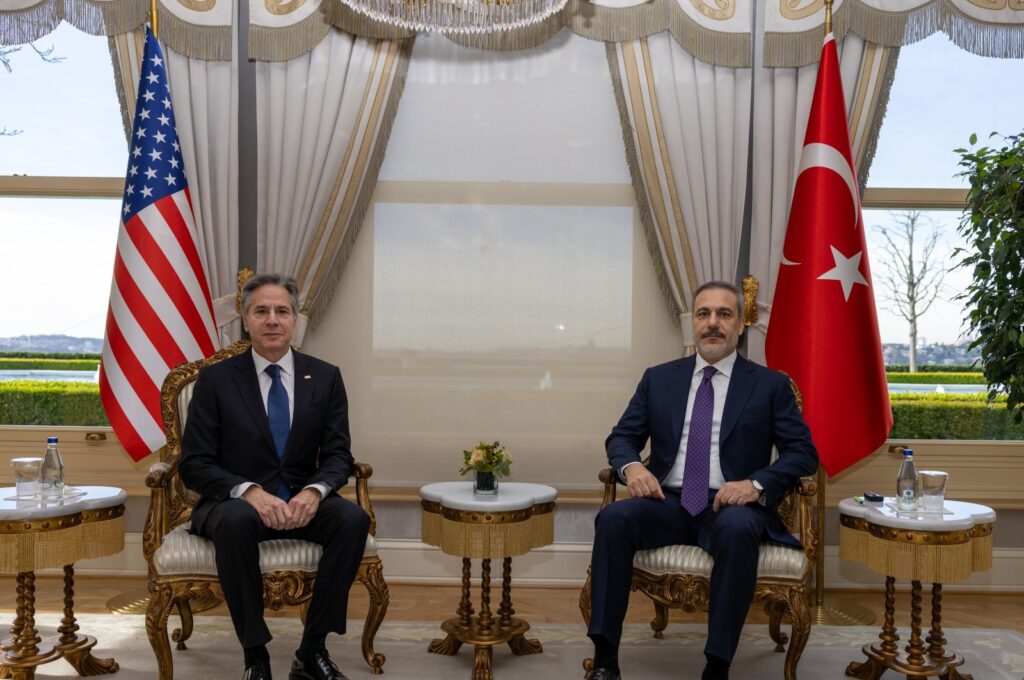Foreign Minister Hakan Fidan (R) meets with U.S. Secretary of State Antony Blinken, Istanbul, Türkiye, Jan. 6, 2024. (AA Photo)