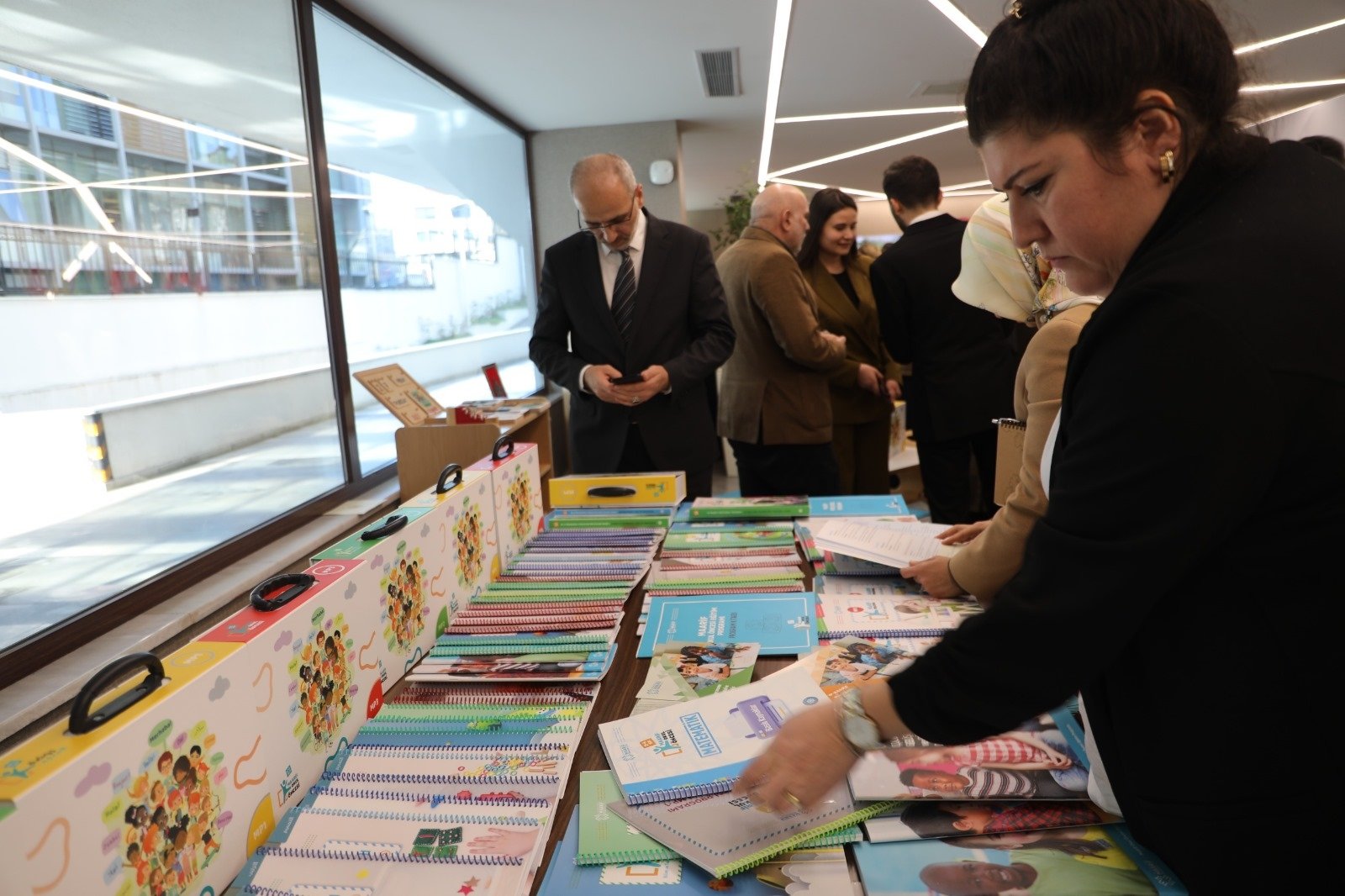 Visitors tour the program event of the Turkish Maarif Foundation, Istanbul, Türkiye, Jan. 5, 2024. (Courtesy of Maarif Foundation)