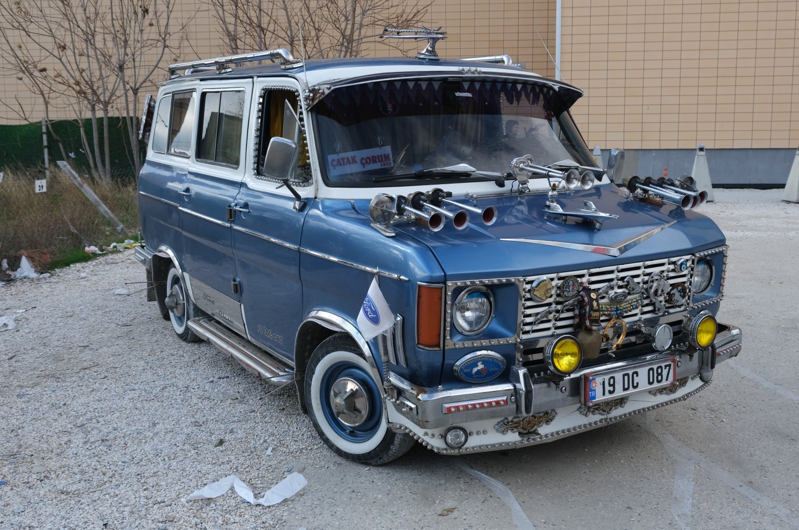 A 1973 model minibus named "Sevda" decorated with antiques, Eskişehir, Türkiye, Jan. 9, 2023. (IHA Photo)