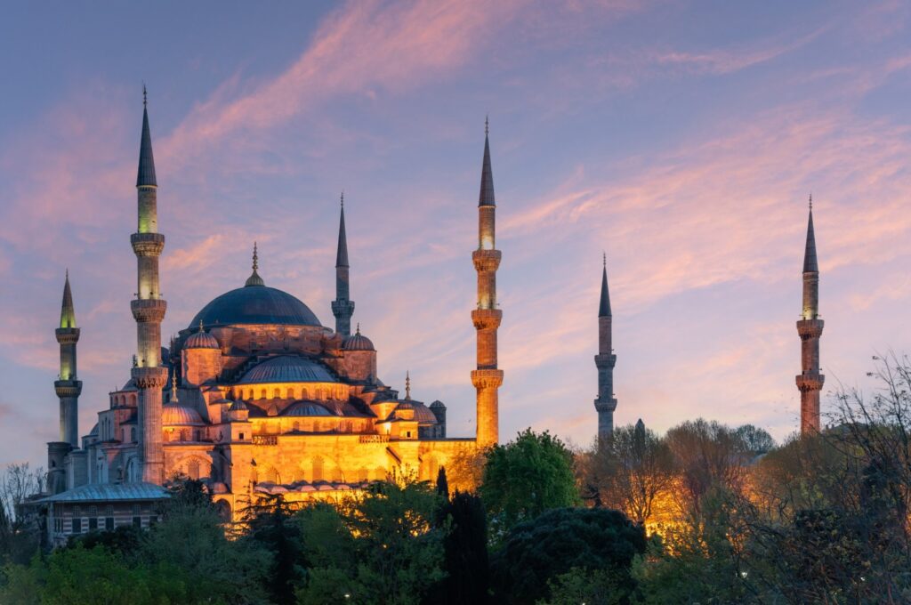 Blue Mosque at sunset, Istanbul, Türkiye. (Getty Images Photo)