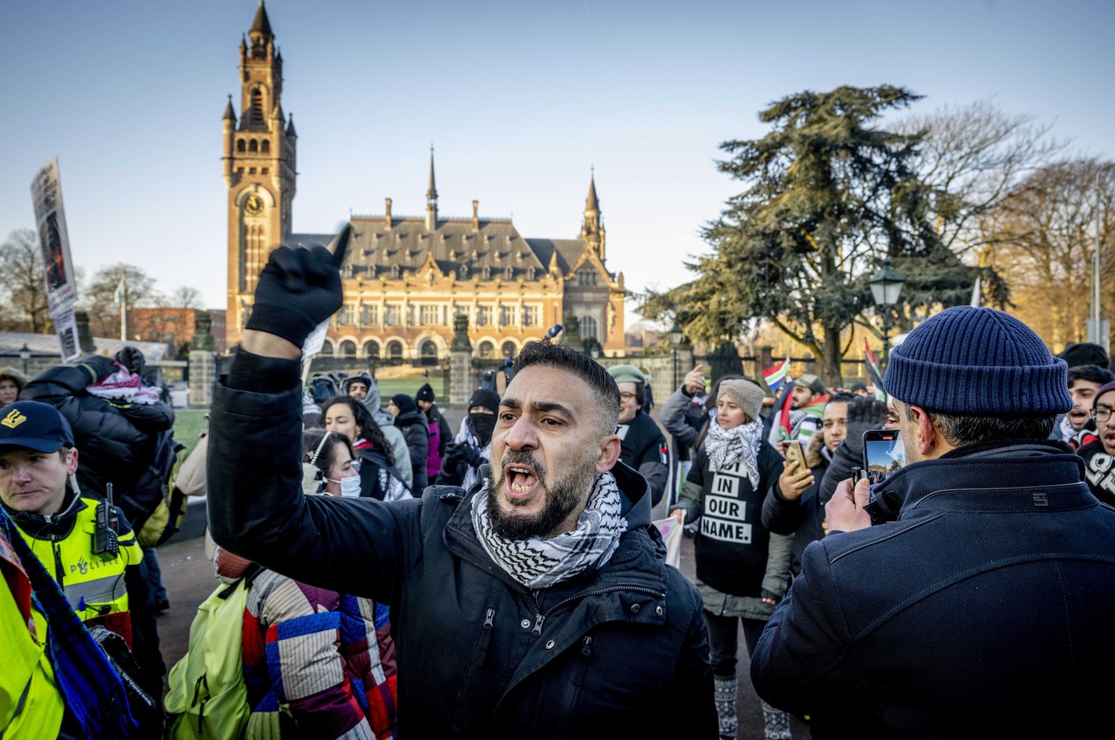 Pro-Palestinian protesters rally during outside the International Court of Justice (ICJ) in The Hague, The Netherlands, Jan. 11, 2024. (EPA Photo)
