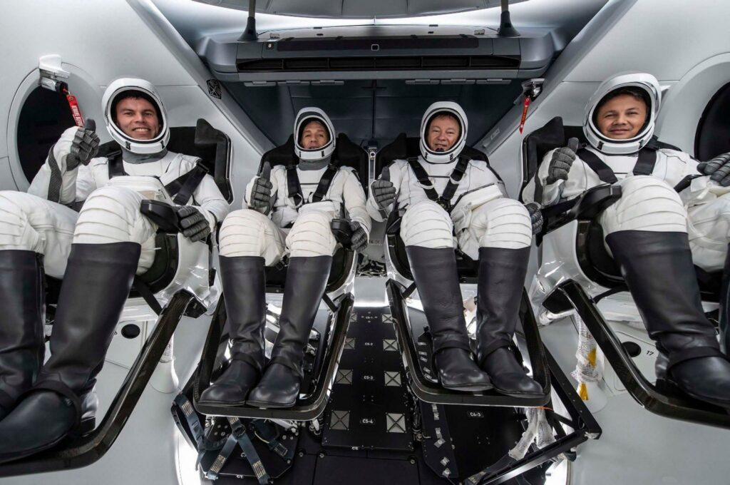 The country's first space traveler Alper Gezeravcı (R) successfully completed his spacecraft training, Ankara, Türkiye, Jan. 5, 2024. (AA Photo)