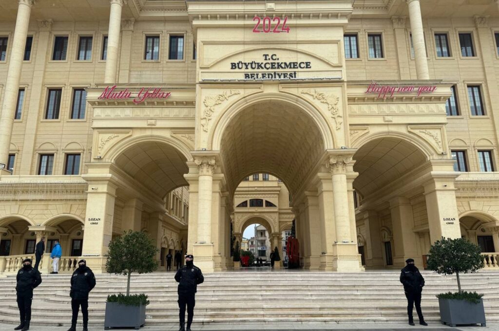 The exterior of the Büyükçekmece Municipality building, Istanbul, Türkiye, Jan. 18, 2024. (AA Photo)